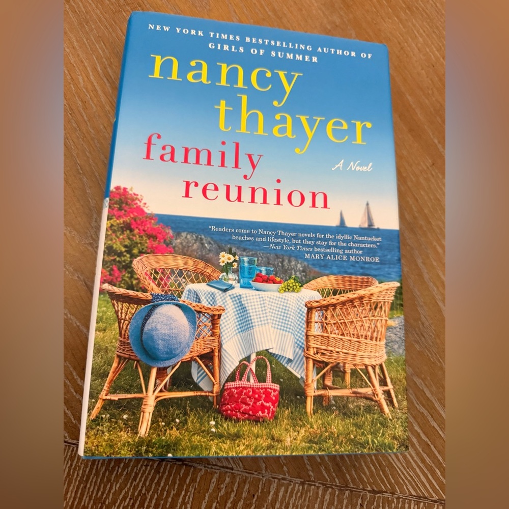 FAMILY REUNION BY NANCY THAYER- HARDBACK BOOK